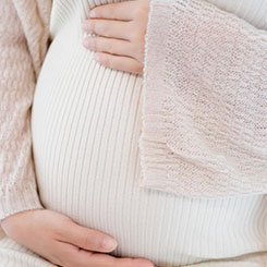 他认为五年后人们🎠使用AI的主🥀⚠要方式将不再⬅☯是手机，下😼✴一代AI🤷‍♂️🖍